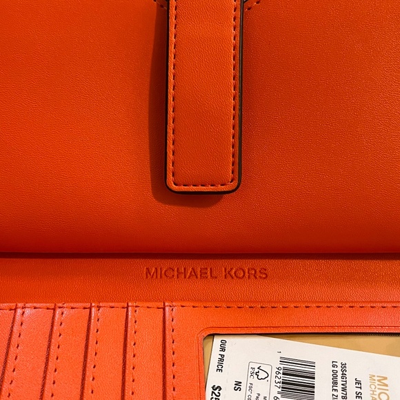 NWT Michael Kors Jet Set Large Ombré Logo Double Zip Wristlet Poppy - Picture 6 of 7